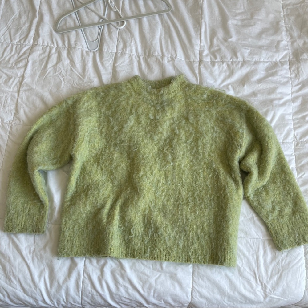Cozy Green Women's Sweater